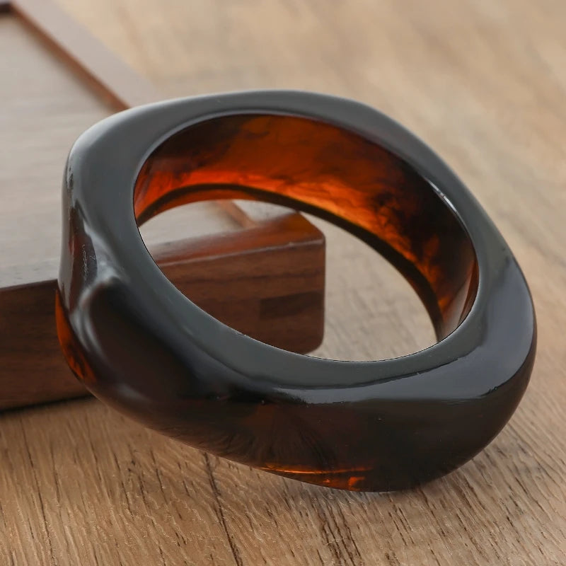 WODE Chunky Resin Coffee Bangle