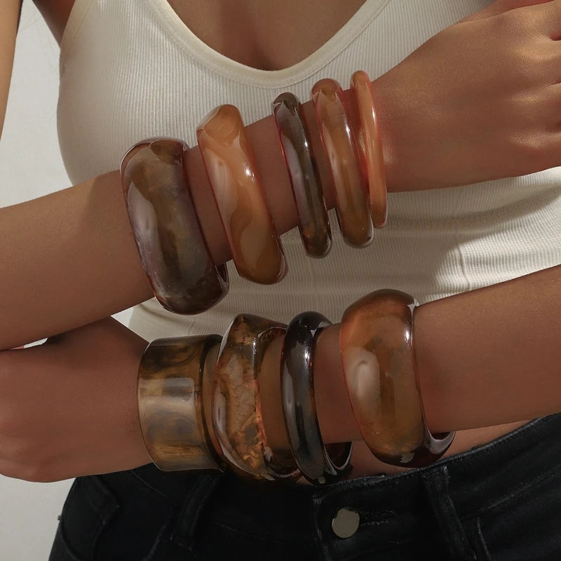 WODE Chunky Resin Coffee Bangle