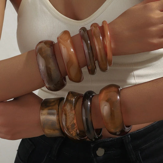 WODE Chunky Resin Coffee Bangle